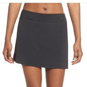 Nike Flex Dri-fit Black ruffle Golf skirt medium